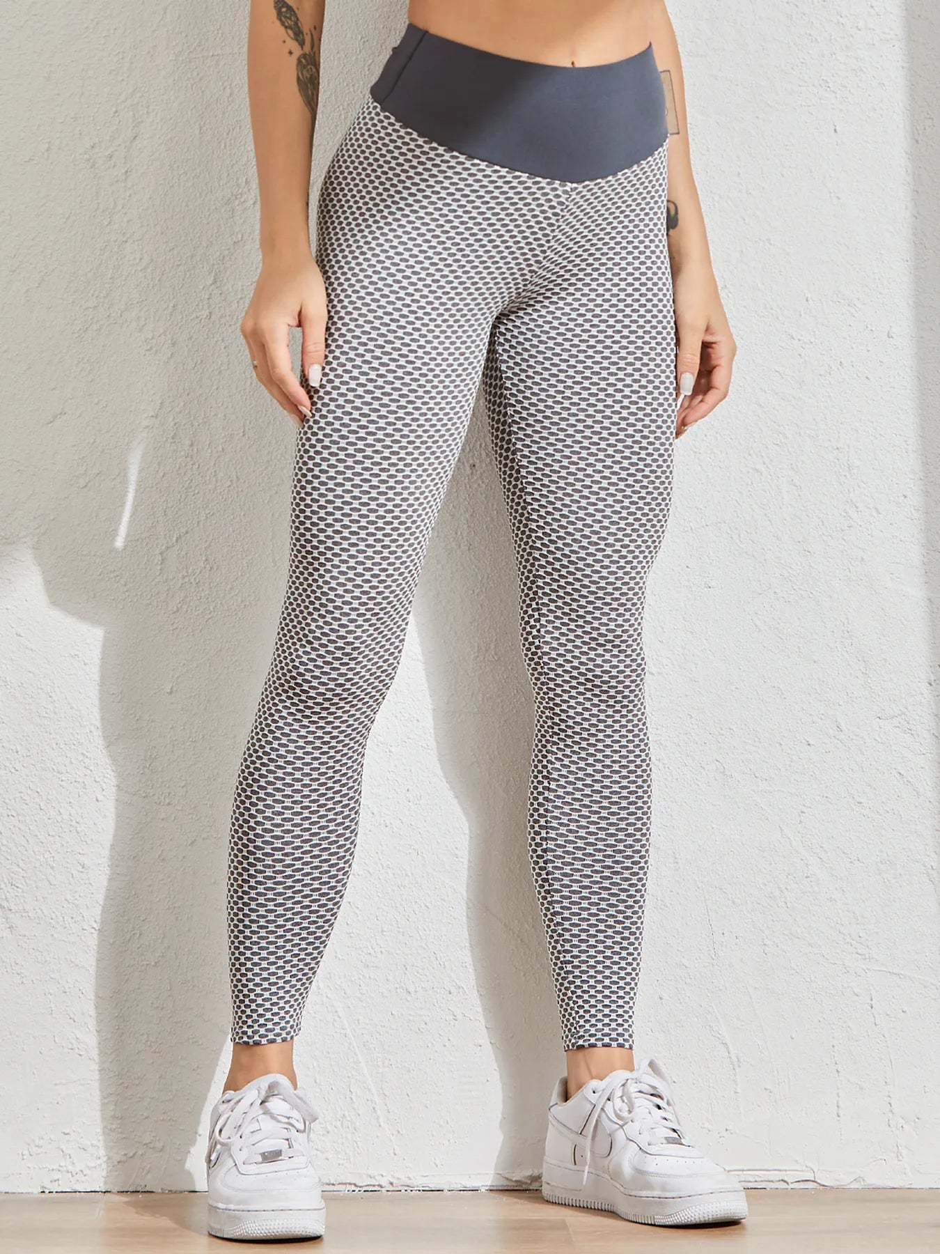 Woman’s Sport Push Up Leggings; High Waisted